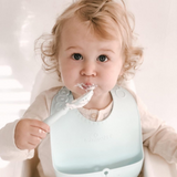 Roll & Lock silicone Bib (Toffee)